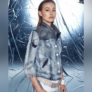 Elisa Cavaletti Sporty Blue Faded Denim Jacket Size M